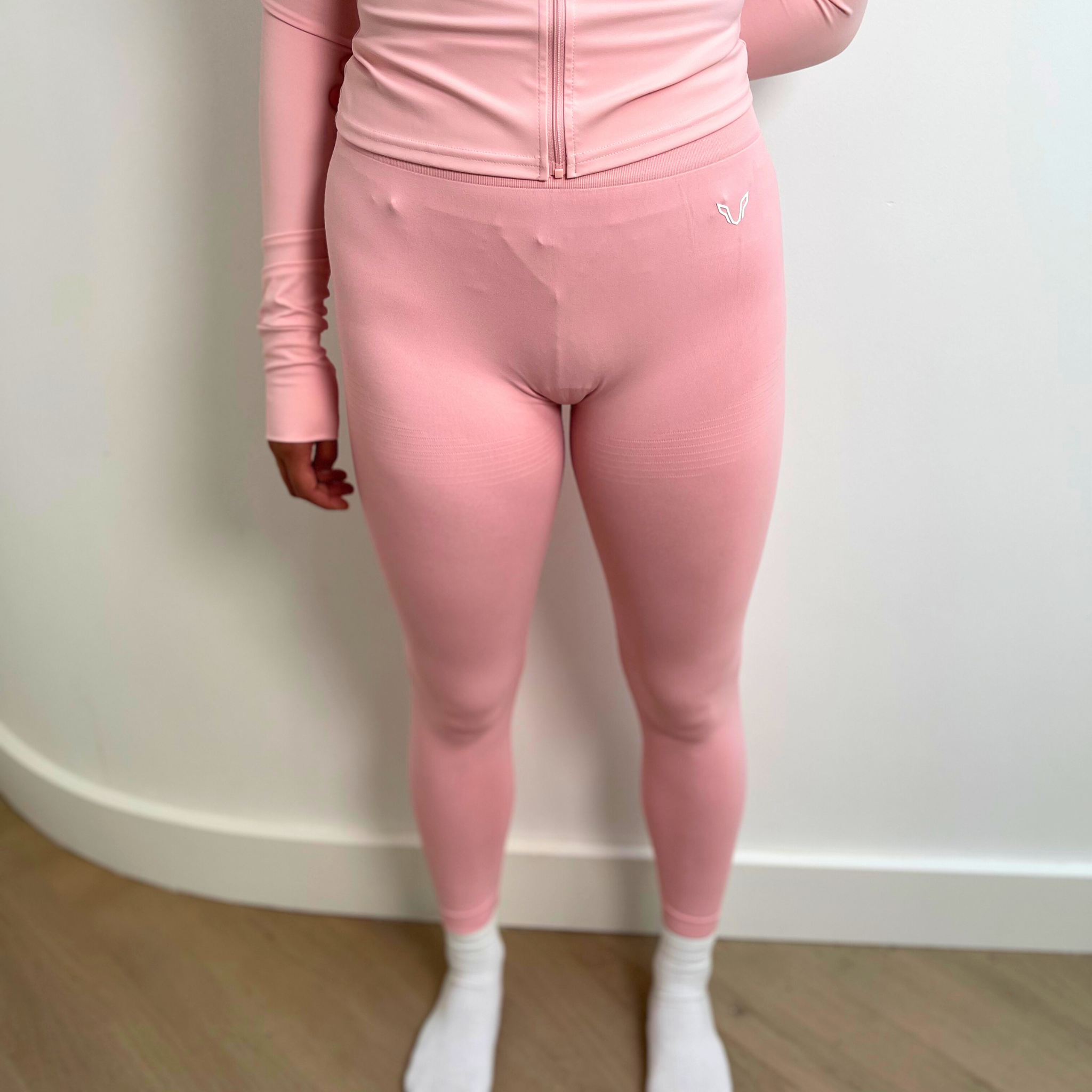 SECTION ØNE | PERFORMANCE LEGGING