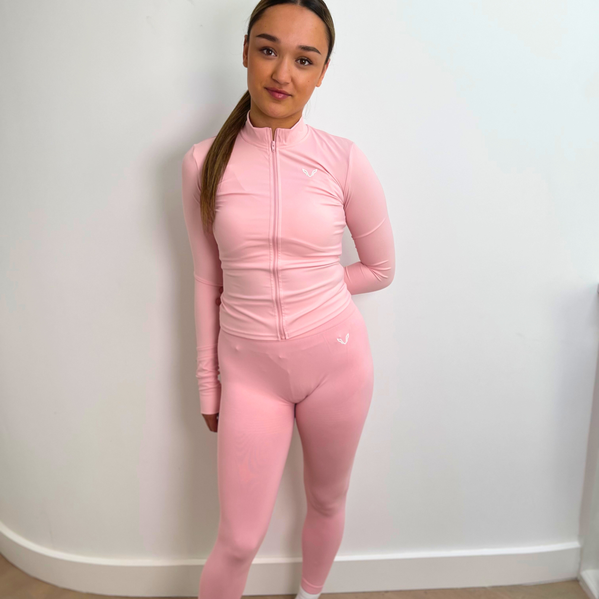 SECTION ØNE | PERFORMANCE LEGGING