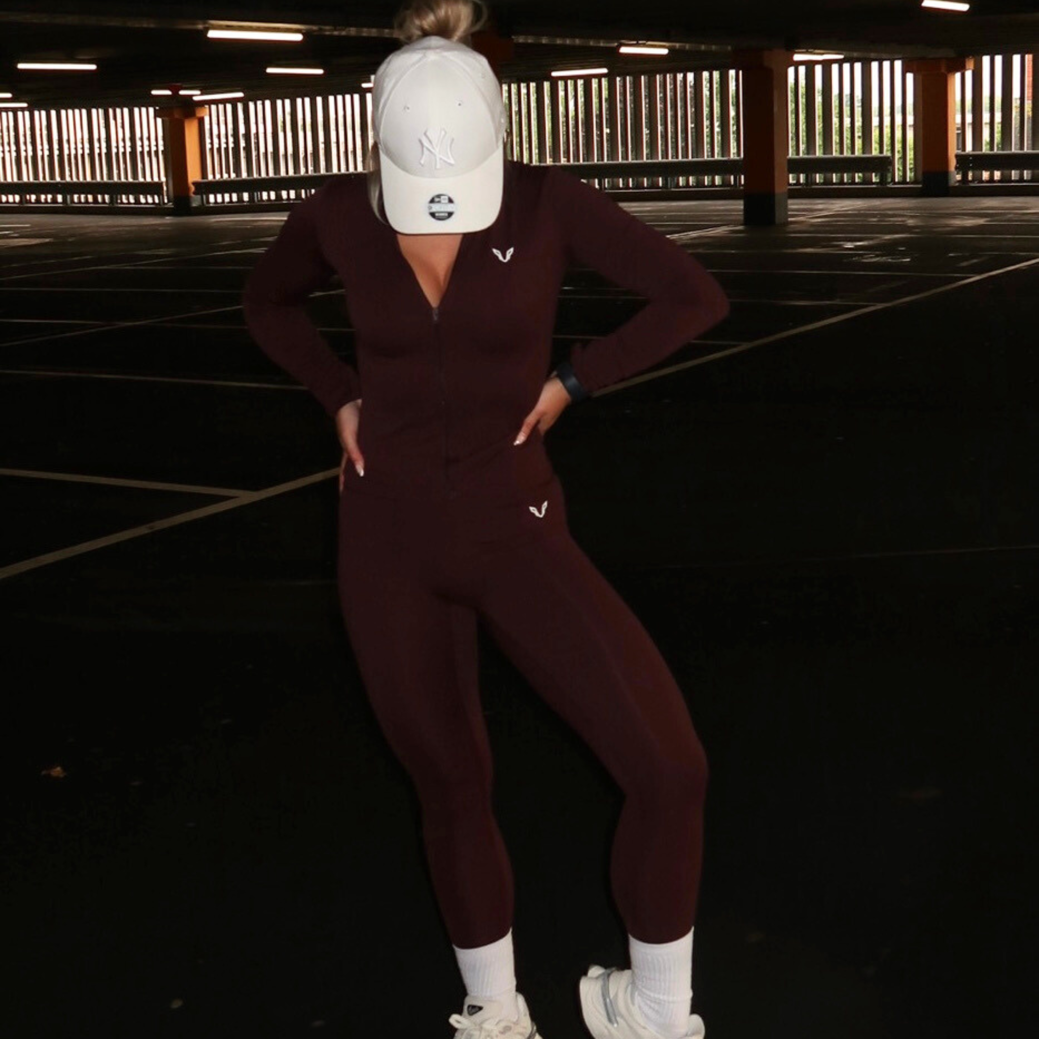 SECTION ØNE | PERFORMANCE JACKET BROWN