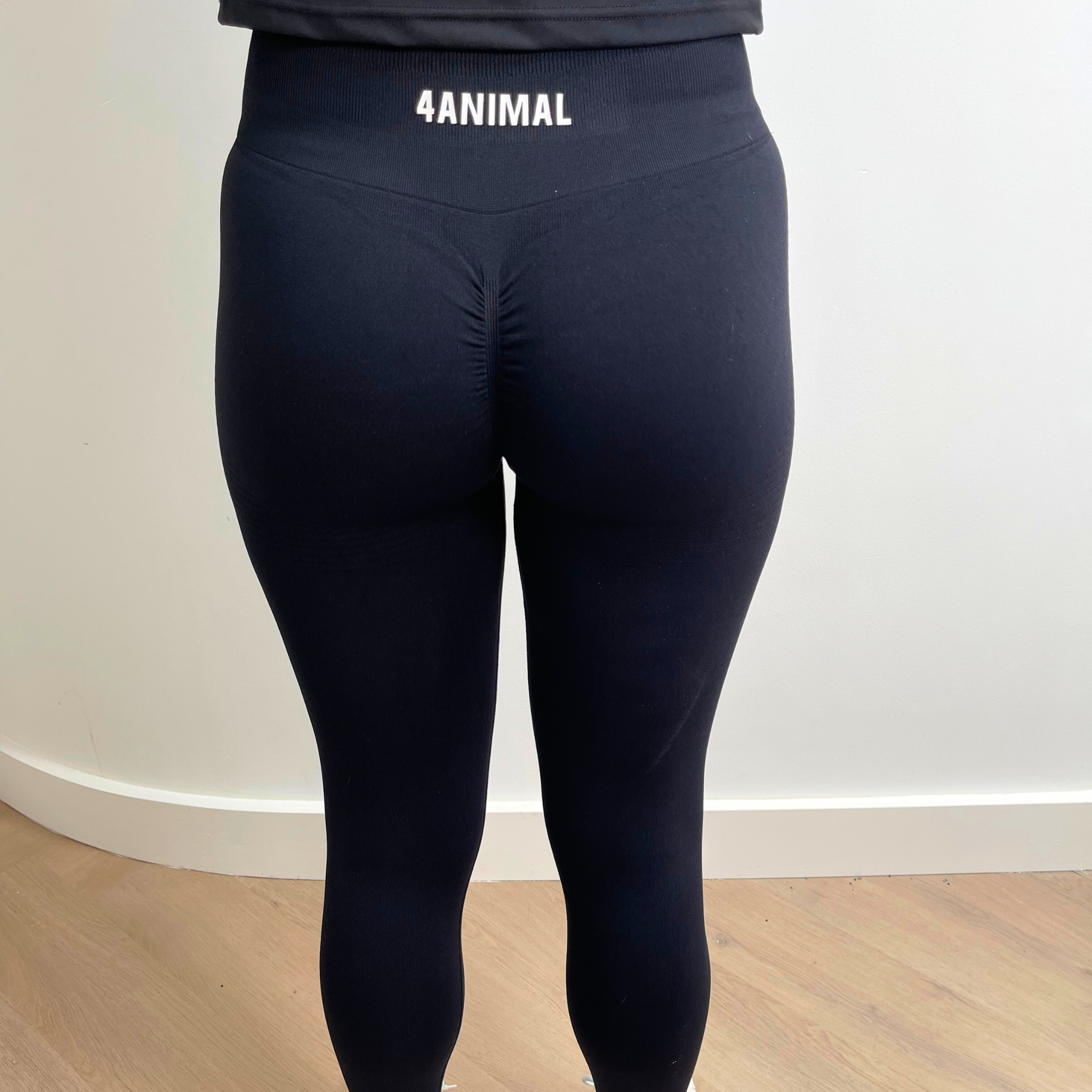 SECTION ØNE | PERFORMANCE LEGGING